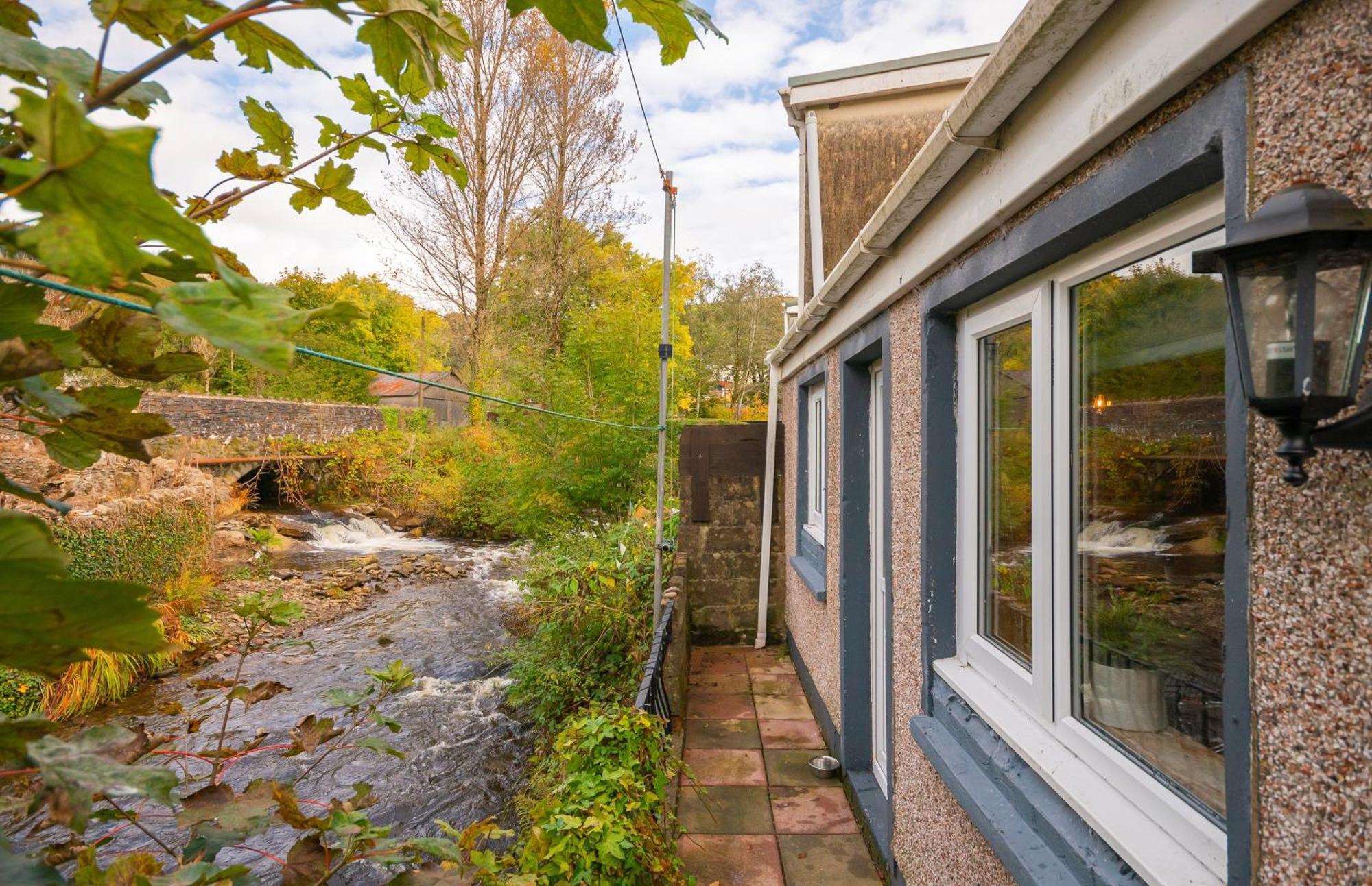 Riverside Great House In The Afan Forest Bike Park By Staystaycations Glyncorrwg Bagian luar foto